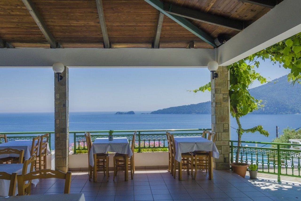 Dionysos Hotel Skala Potamia  Exterior photo